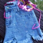 Short Jeans com Pedrinhas