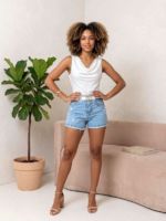 Short Jeans Com Cinto Branco - Imagem 6